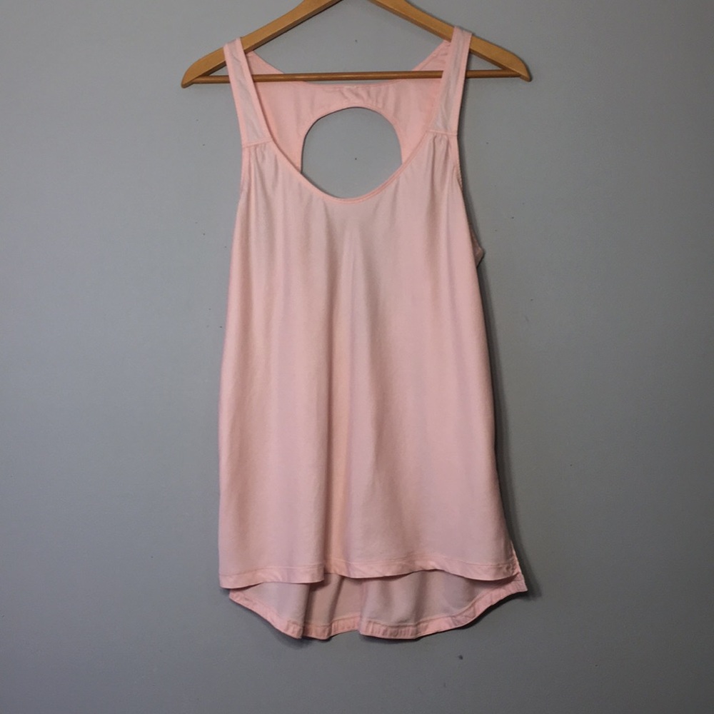 Lululemon light pink tank